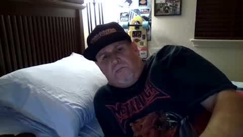 Snapshot of panos678442 chatting on September 19, 8:16 am panos online show from September 19, 8:16 am