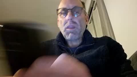 Snapshot of pansak1973 chatting on February 18, 8:14 pm pansak1973 online show from February 18, 8:14 pm