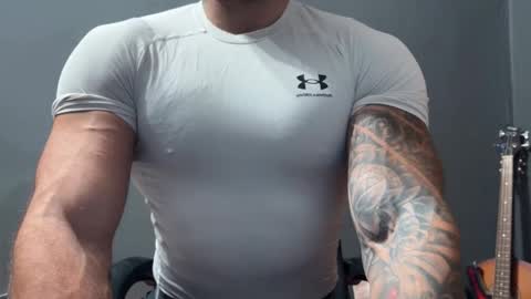 Snapshot of panther_style chatting on October 27, 7:01 am Oleg online show from October 27, 7:01 am