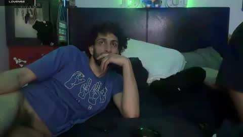 PantsLessTraveler online show from November 17, 12:49 am