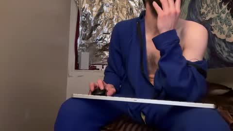 PantsLessTraveler online show from February 11, 9:47 am