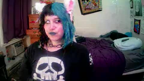 Snapshot of pantygirl929135 chatting on April 7, 2:01 am Princess online show from April 7, 2:01 am