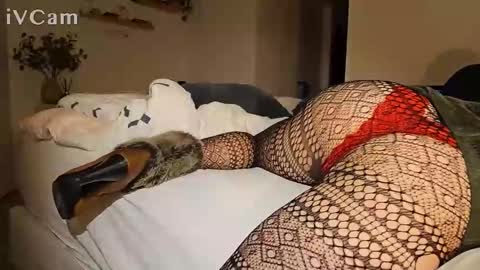 Snapshot of pantyhose_ggggg chatting on April 11, 9:19 pm pantyhose_ggggg online show from April 11, 9:19 pm