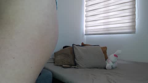 pantyhose_xxx_ online show from January 8, 4:09 pm