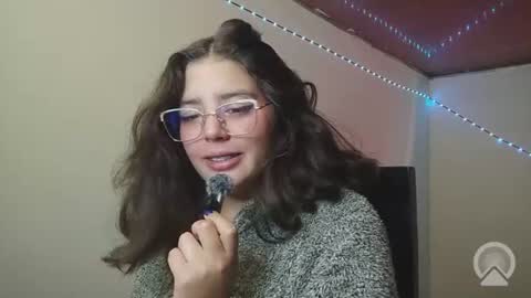 Snapshot of pao_ly chatting on June 15, 11:45 am Paola online show from June 15, 11:45 am