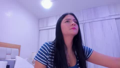 Paola  online show from February 5, 7:31 pm