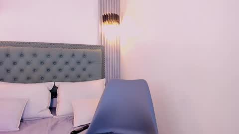 Snapshot of paolab_g chatting on February 19, 2:55 pm online show from February 19, 2:55 pm