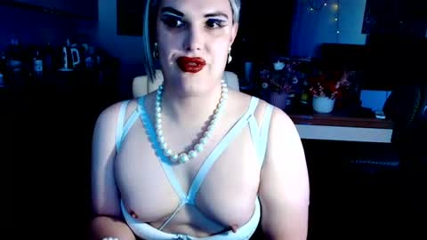 Sarina Williams online show from July 3, 1:39 pm