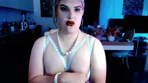Sarina Williams online show from July 21, 7:11 am