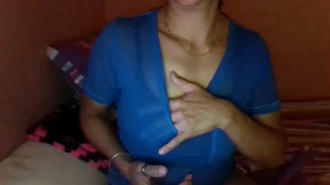 paolamz10 online show from November 7, 3:06 am