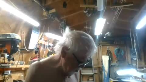 Snapshot of papajb70 chatting on July 29, 2:43 am papajb70 online show from July 29, 2:43 am