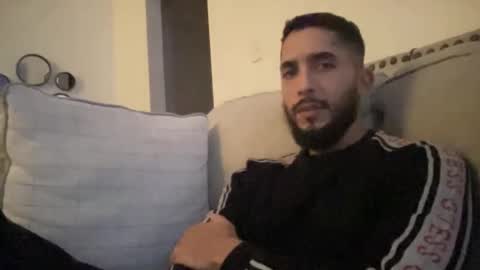 papicubano_guapo23cm online show from October 9, 5:49 am