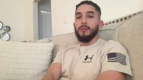 papicubano_guapo23cm online show from November 16, 6:02 pm