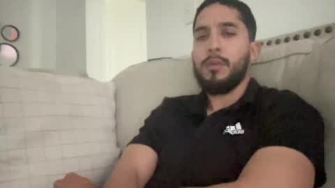 papicubano_guapo23cm online show from April 30, 12:22 pm
