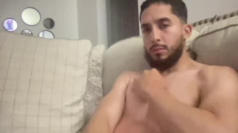 papicubano_guapo23cm online show from May 20, 7:58 am