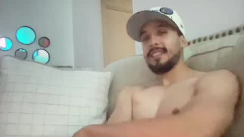 Snapshot of papicubano_guapo23cm chatting on June 18, 12:09 pm papicubano_guapo23cm online show from June 18, 12:09 pm