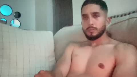 Snapshot of papicubano_guapo23cm chatting on July 19, 4:49 am papicubano_guapo23cm online show from July 19, 4:49 am