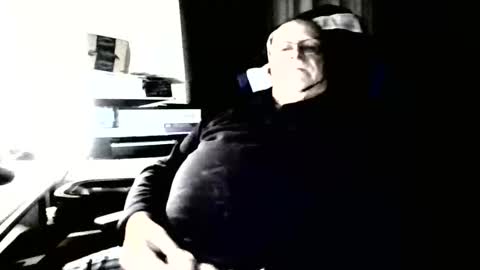 Snapshot of papilly chatting on March 2, 10:11 am papilly online show from March 2, 10:11 am