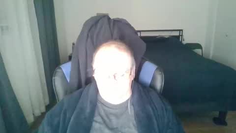 papilly online show from March 15, 12:05 am