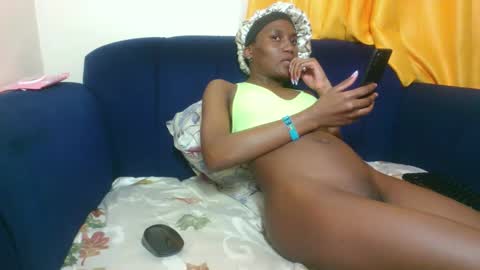 pappychullo09 online show from December 16, 10:31 am