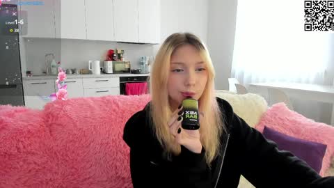 Melena online show from March 28, 1:38 am