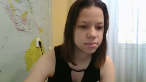 Snapshot of paradise_tease chatting on December 14, 7:25 am paradise_tease online show from December 14, 7:25 am