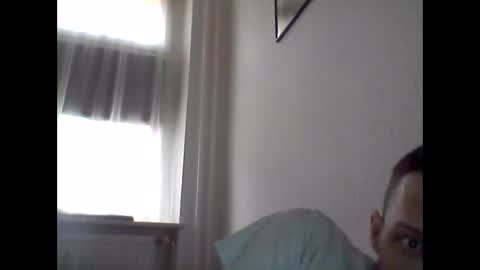 Snapshot of paranoid069 chatting on February 8, 10:18 am Paranoid online show from February 8, 10:18 am