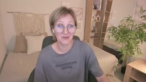 Paris online show from October 26, 8:26 pm