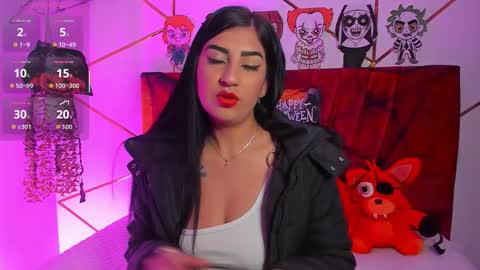 paris_evans_01 online show from October 29, 1:57 pm