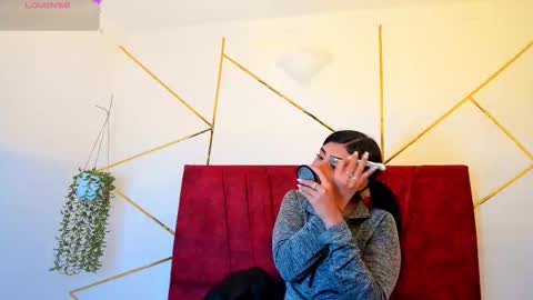 paris_evans_01 online show from January 8, 12:07 pm