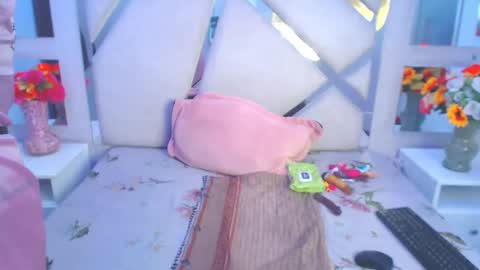 paris_squirtt online show from March 28, 9:14 pm