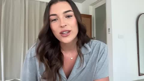 Snapshot of parisbabyxox chatting on October 21, 1:39 am ParisBabyxox online show from October 21, 1:39 am