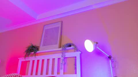 PARIS online show from February 16, 9:00 pm