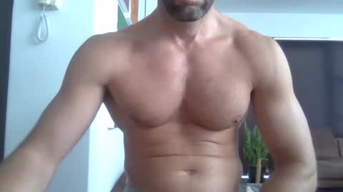 Snapshot of parisien75015 chatting on December 16, 12:16 pm Porn Actor 21cm Hetero online show from December 16, 12:16 pm