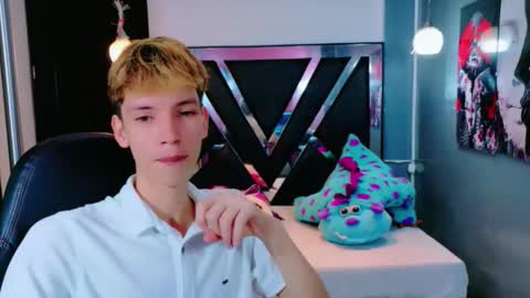 park_jimin1 online show from December 20, 12:12 pm