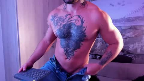 parker lavine online show from December 3, 4:03 am