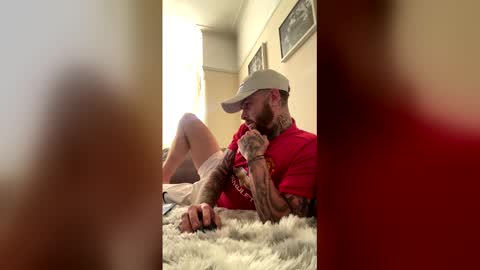 parkertom525 online show from April 28, 4:56 pm