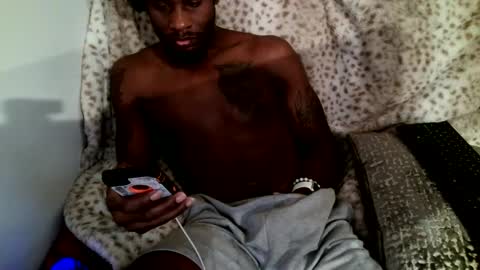 Snapshot of parlay0028 chatting on December 15, 12:18 am Parlay tellio online show from December 15, 12:18 am