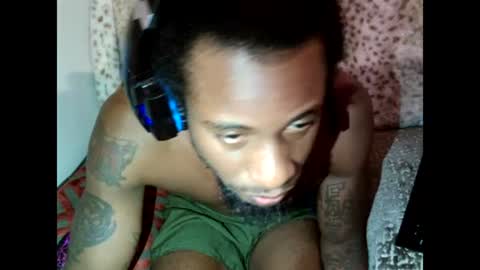 Snapshot of parlaytellio chatting on December 9, 12:34 am Parlay Tellio online show from December 9, 12:34 am