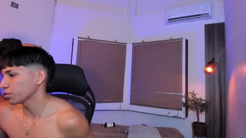 liampacoyosh and erick online show from October 9, 2:53 am