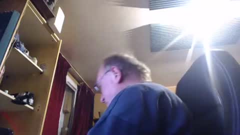 Snapshot of pascal88881 chatting on October 22, 7:13 pm pascal88881 online show from October 22, 7:13 pm