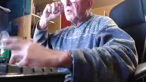 Snapshot of pascal88881 chatting on November 1, 9:17 pm pascal88881 online show from November 1, 9:17 pm