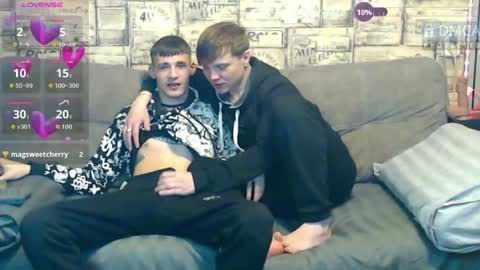 Max tall dark-haired guy with tattoos and Phil blond-haired online show from April 18, 1:31 am