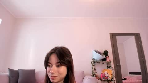 Bella online show from November 13, 4:33 am