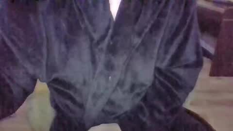 pat0666 online show from September 12, 11:21 am