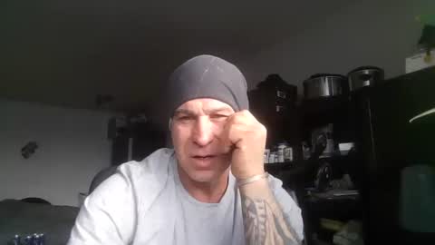 Snapshot of patosbigin chatting on February 24, 1:09 pm patosbigin online show from February 24, 1:09 pm