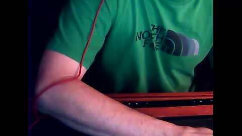 Snapshot of patou1995 chatting on December 24, 11:49 am patou1995 online show from December 24, 11:49 am