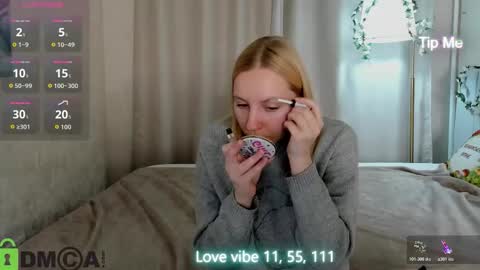 patr1cia_hart online show from January 13, 1:00 am