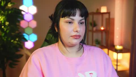 Patricia online show from March 25, 9:10 pm