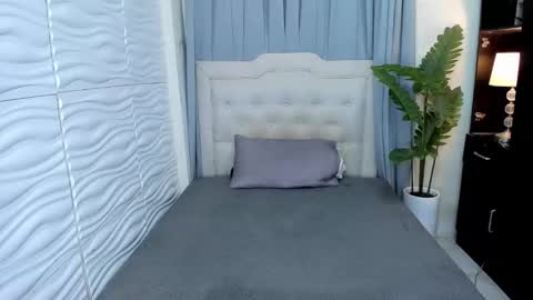 patricia_miller08 online show from October 14, 6:47 am